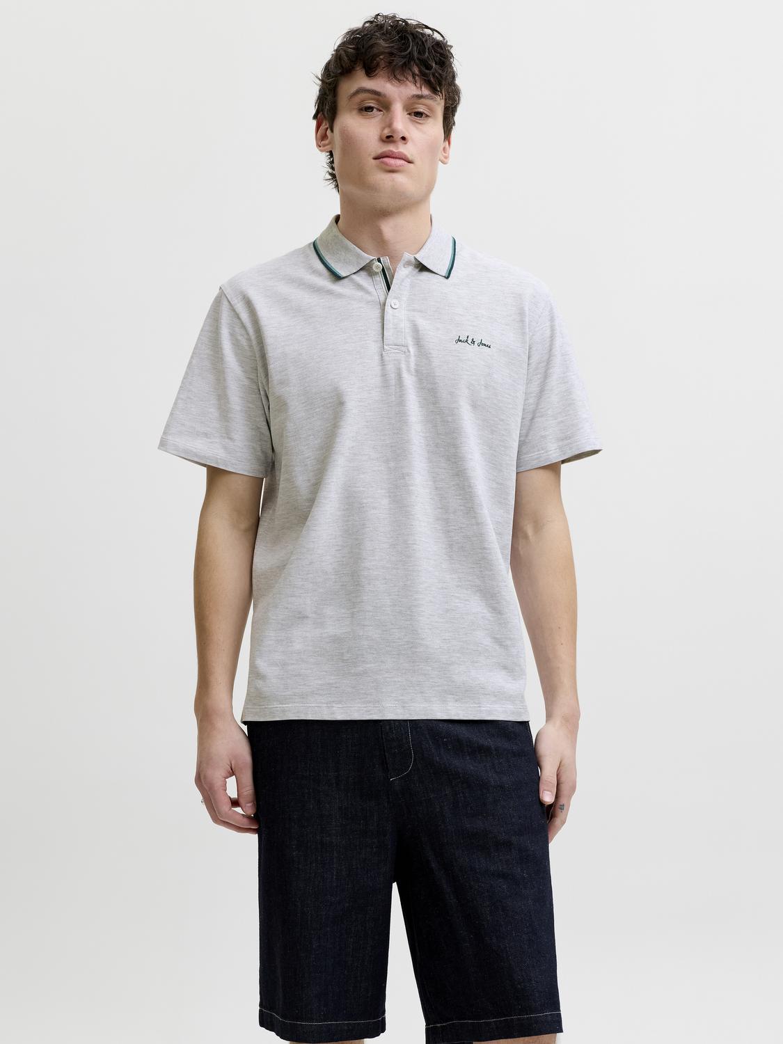 model_shot-front